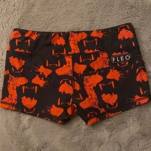 Large Fleo shorts